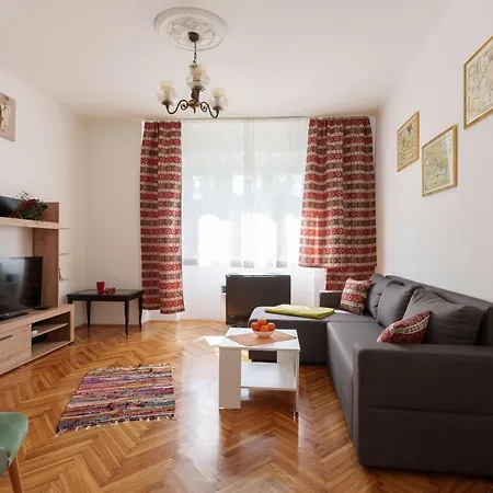Budislav Lovely Apartment *